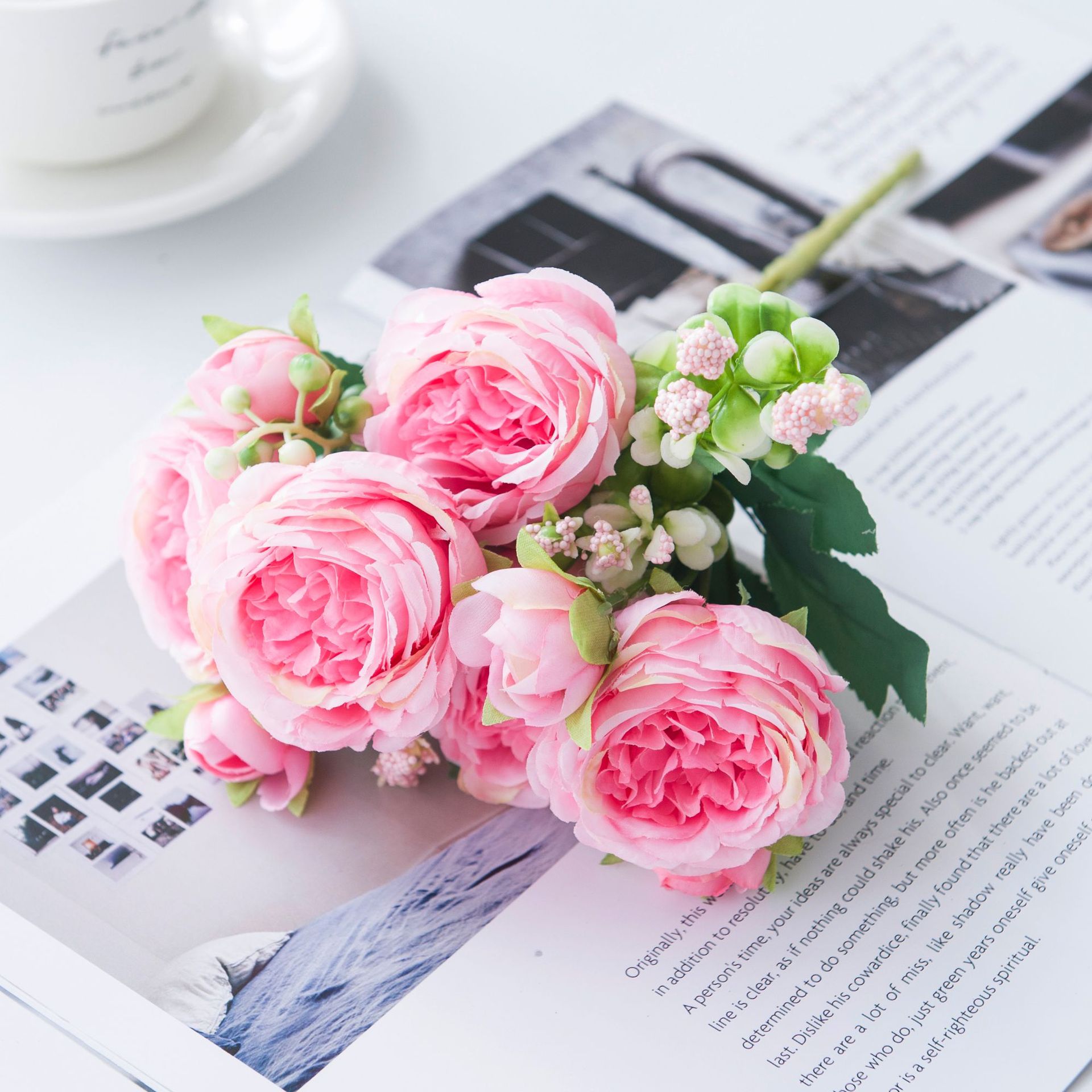 White peony bouquet Vase Decoration